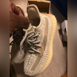 Yeezy 350 v2 Lundmark size 9 toddler